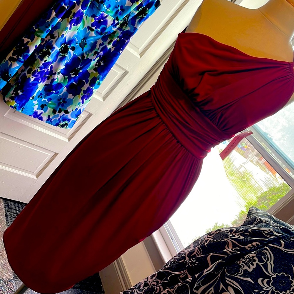 NWT Maggie London body con curve hugging dress figure flattering - Picture 1 of 10